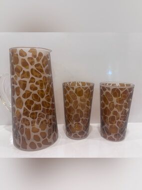 Glass Giraffe Pitcher And 2 Glasses